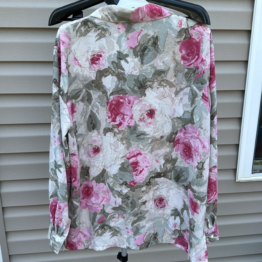 Koret Button Down Flowery Blouse - Picture 5 of 7